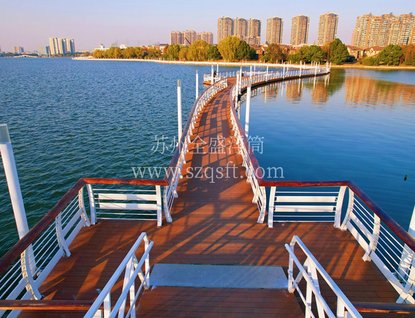 春申湖景觀浮橋